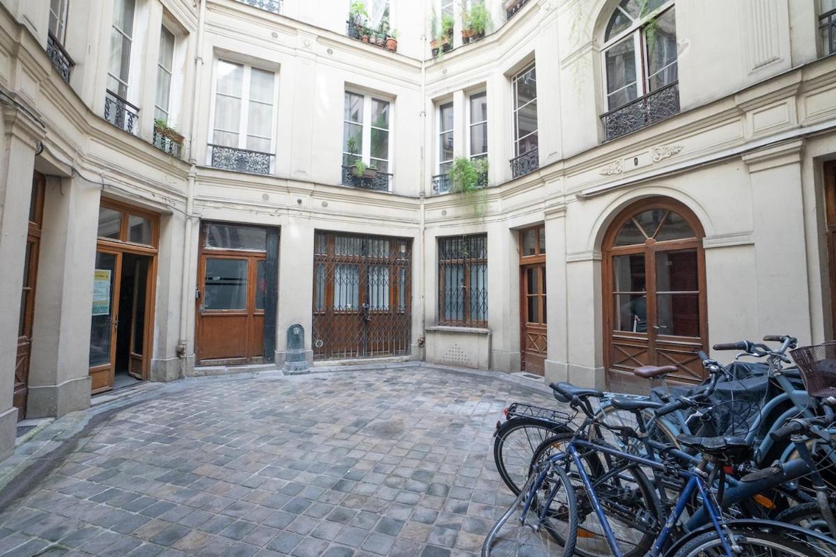 Appartement 2 Etages Paris - Metro 9 Grands Boulevards - Folies Bergeres Buitenkant foto